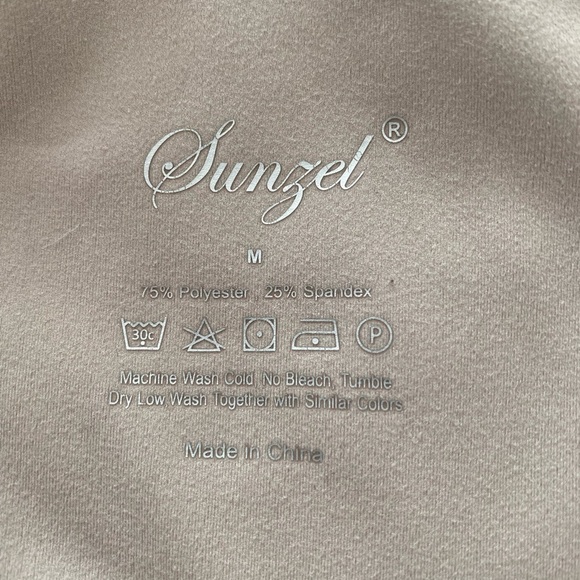 Sunzel Women's Beige Leggings Size Medium Athletic Workout Yoga - Picture 3 of 6